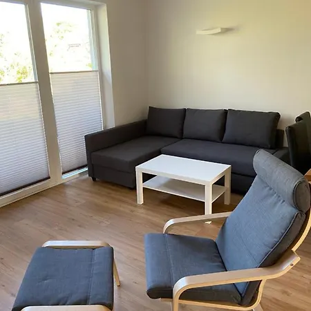 Haus Wesloer Landstrasse 6b Fuer 4 Personen Lubeck