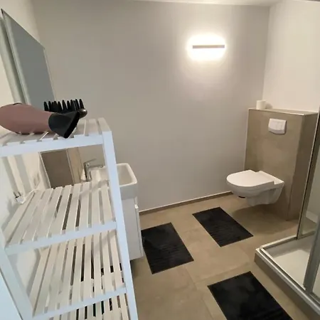 Haus Wesloer Landstrasse 6b Fuer 4 Personen Lubeck