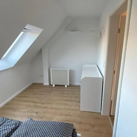 Haus Wesloer Landstrasse 6b Fuer 4 Personen Lübeck