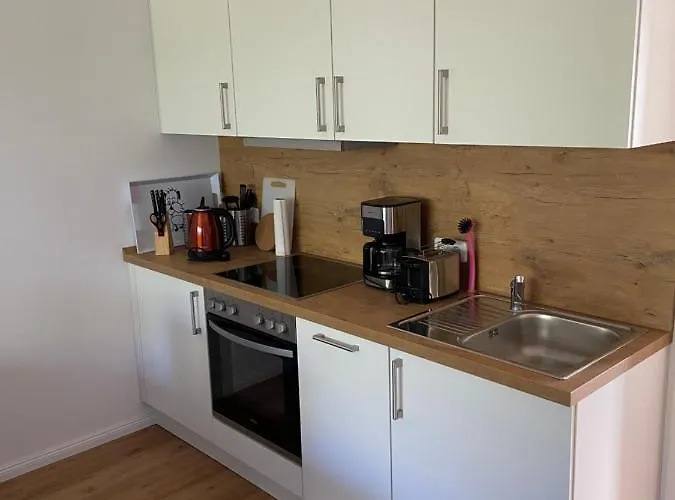 Haus Wesloer Landstrasse 6b Fuer 4 Personen Lübeck